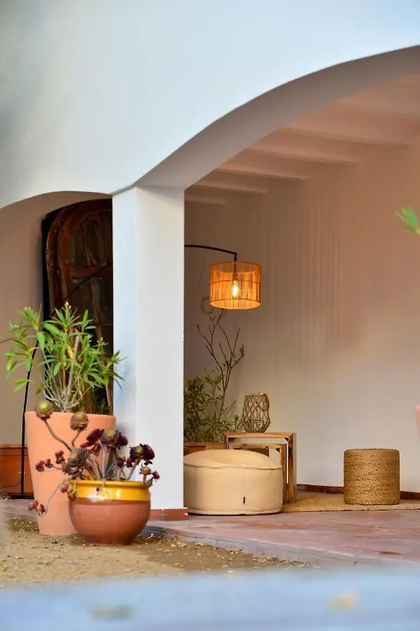 Hostal Es Niu De 타마리우